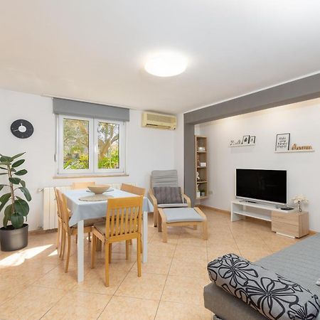 Apartment Dragonja Pula Bagian luar foto