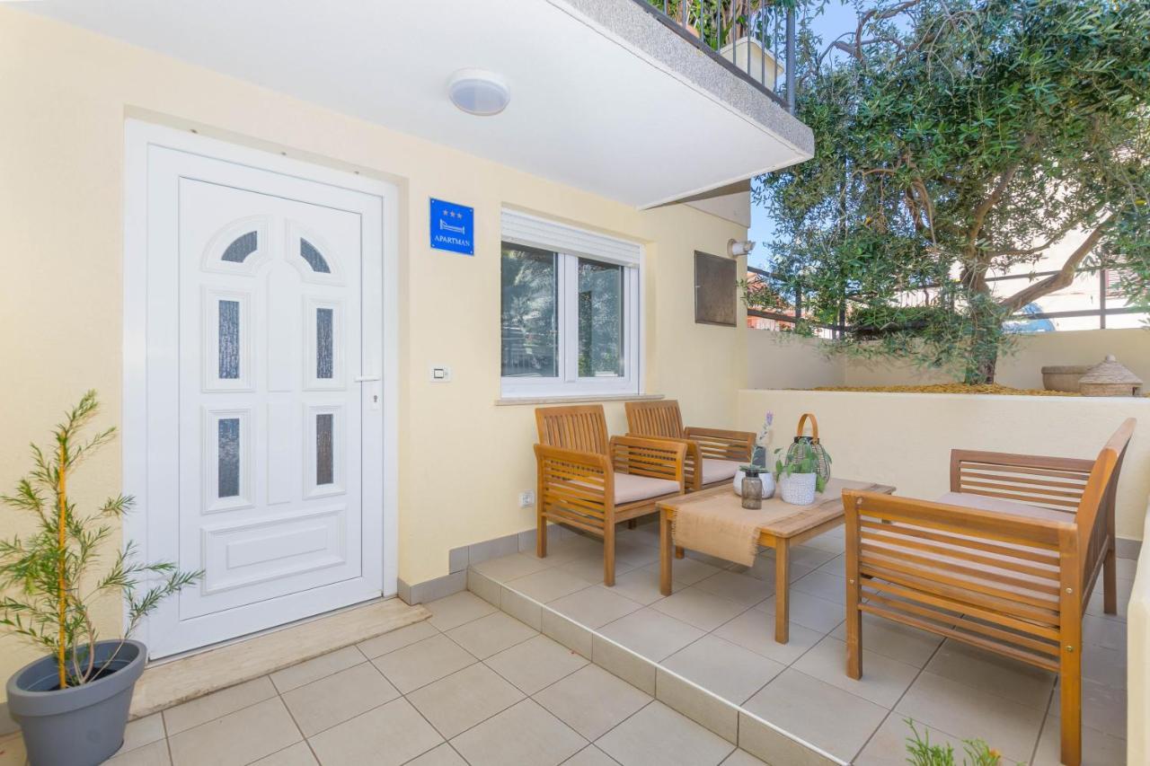 Apartment Dragonja Pula Bagian luar foto