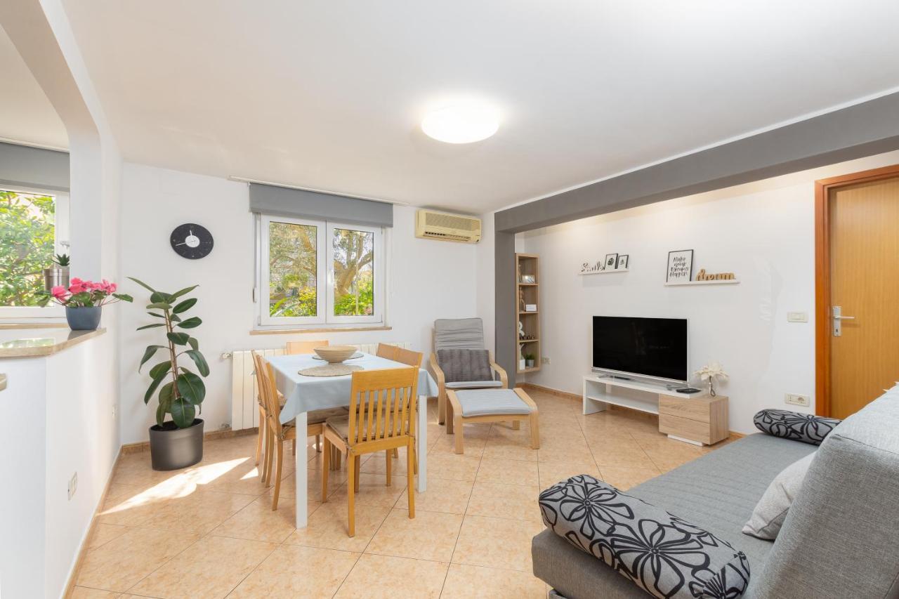 Apartment Dragonja Pula Bagian luar foto